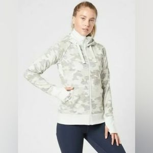 Athleta Triumph Printed Camo Hoodie Sweatshirt Jacket Thumbholes Large 5420